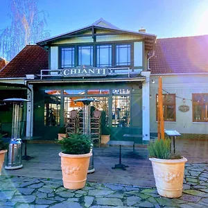 19 Hostel